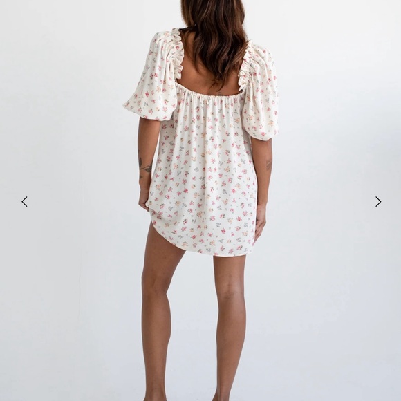 Rumored Darling Mini Dress in Country Bloom NWT - Picture 6 of 10